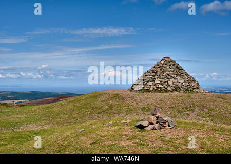 Le cairn au sommet de Dunkery Beacon - le point le plus élevé de Exmoor, entre Wheddon Cross et Porlock, Somerset Banque D'Images