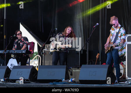 Polly Haynes effectuant à WeyFest Music Festival 2019 Banque D'Images