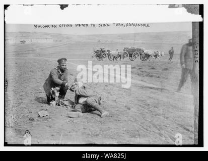 Donner de l'eau bulgare à mourir Turk, Andrinople Banque D'Images