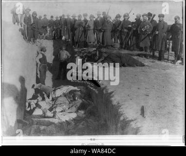L'inhumation des morts à la bataille de Wounded Knee, S.D. Banque D'Images