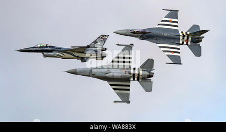 F-16 En vedette dans Airfraft le défilé aérien de l'OTAN 70e anniversaire du Royal International Air Tattoo 2019 à partir de la 2e escadre de la composante aérienne belge ; ; Kleine Brog Banque D'Images