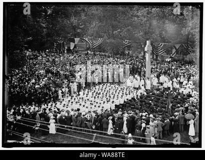 Cathédrale de STS. Pierre et Paul. La CATHÉDRALE NATIONALE DE WASHINGTON. Pour l'église paroissiale. ST. ALBAN'S. Guerre d'ESPAGNE DES SERVICES COMMÉMORATIFS EN PAIX CROSS Banque D'Images