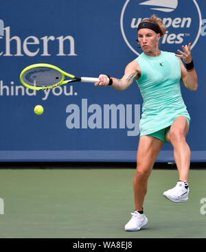 Mason, Ohio, USA. Août 18, 2019. 18 août 2019 : Svetlana Kuznetsova (RUS) perd à Madison Keys (USA) 7-5, 7-6, à l'Ouest et le Sud de l'ouvrir aux Lindner Family Tennis Center à Mason, en Ohio. © Leslie Billman/Tennisclix/CSM Crédit : Cal Sport Media/Alamy Live News Banque D'Images