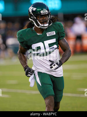 18 août 2019, East Rutherford, New Jersey, USA : New York Jets Alex Brown évoluait au cours de la pratique des jets blancs et verts au stade MetLife à East Rutherford, New Jersey. Duncan Williams/CSM Banque D'Images