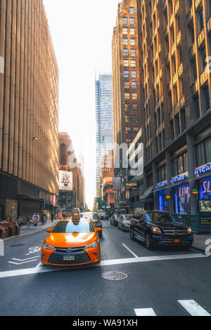 New York/USA - 27 mai 2019, Manhattan et le taxi. Taxi jaune à New York City. Banque D'Images