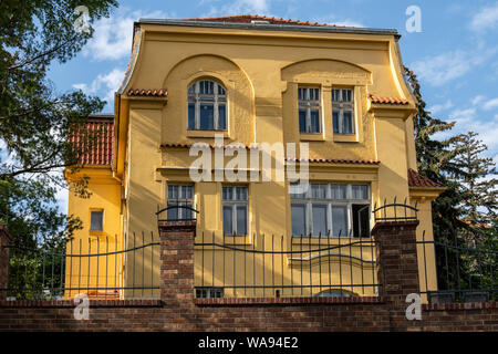 Villa dans quartier résidentiel de Vinohrady de Prague, République Tchèque Banque D'Images