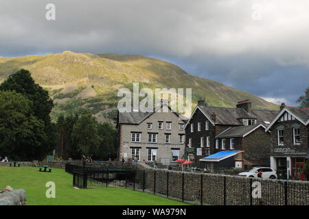 UK Shap Cumbrie. Lake District Cumbria. Shap sur la rive d'Ullswater UK. Banque D'Images