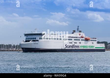 Rostock, Allemagne 06. Août 2019 : Impressions - 06.08.2019 Faehre Warnemuende, Scandlines, Copenhague, à la sortie de Warnemünde / WarnemÃ ¢ emi, Ferry hybride, dans le monde d'utilisation | Banque D'Images