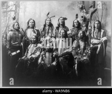 Le chef Jack Red Cloud [Sioux] et les chefs Banque D'Images