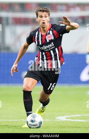 Frankfurt, Deutschland. Août 15, 2019. Lucas TORRO (F) avec balle, individu avec ball, Action, plein la figure, à la verticale, le soccer de la Ligue Europa, Qualification, 3ème tour, de retour, l'Eintracht Francfort (F) - FC Vaduz (VAD) 1 : 0, le 15.08.2019 à Francfort/Allemagne. Utilisation dans le monde entier | Credit : dpa/Alamy Live News Banque D'Images
