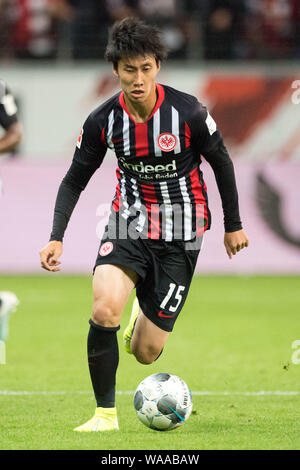 Frankfurt, Deutschland. Août 15, 2019. Francfort (F) - FC Vaduz (VAD) 1 : 0 15.08.2019, sur. Daichi KAMADA (F) avec balle, individu avec ball, Action, plein la figure, à la verticale, le soccer de la Ligue Europa, Qualification, 3ème tour, deuxième jambe, Eintracht Frankfurt (F) à Francfort/Allemagne. Utilisation dans le monde entier | Credit : dpa/Alamy Live News Banque D'Images