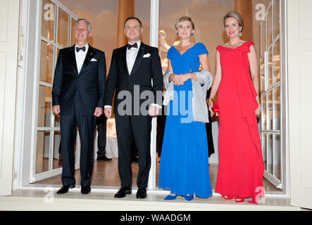 Le Musée Royal de Lazienki, Varsovie, 14 octobre 2015. Visite officielle en Pologne payés par Sa Majesté le Roi des Belges et Sa Majesté la Reine des Belges. Réception offerte par Sa Majesté le Roi des Belges et Sa Majesté la Reine de Belgique à l'honneur du président de la République de Pologne et la Première Dame. Photo : Philippe de Belgique, la Reine Mathilde, Président Andrzej Duda, Première Dame Agata Duda Banque D'Images