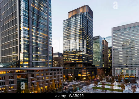 Le Japon, Honshu, Tokyo, Marunouchi, Marunouchi et bâtiment Bâtiment Shin-Marunouchi, 30076076 Banque D'Images