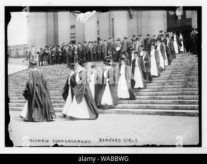 Columbia University commencement, universitaire procession de Barnard filles, New York Banque D'Images