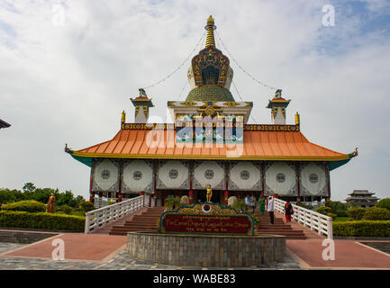 Monastère allemand:Le grand drigung kagyü lotus stupa, Lumbini, Népal Banque D'Images