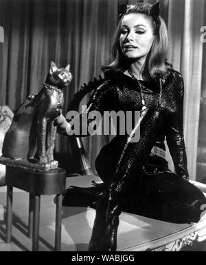 Julie Newmar, en caractère comme Catwoman dans une publicité photo pour 'Batman' série télé, vers 1967, 20e numéro de référence de dossier 33848-044Télévision THA Banque D'Images