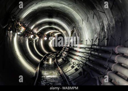 Oberhausen, Ruhr, Rhénanie du Nord-Westphalie, Allemagne - conversion Emscher, nouvelle construction de l'égout, tuebbing Emscher AKE Tunnel roulant à sha Banque D'Images