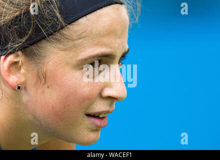 2016 International Aegon, Eastbourne, Angleterre - Jelena Ostapenko de Lettonie en action contre Daria Kasatkina de la Russie. Dimanche, 19 juin, 2016. Photo Banque D'Images