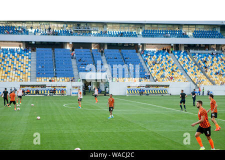 Lviv, Ukraine - le 18 août 2019 : session de formation d'avant-match Shakhtar joueurs pendant le match de championnat ukrainien entre Shakhtar Donetsk vs Lviv, Banque D'Images