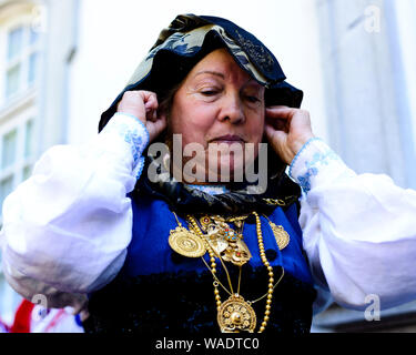 Mordomia Mordomia Desfile da (street parade) en l'honneur de Notre Dame des Douleurs (Viana do Castelo) Banque D'Images