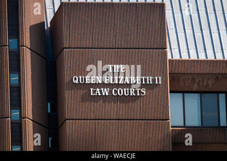 L'extérieur de la reine Elizabeth II Law Courts à Liverpool Banque D'Images