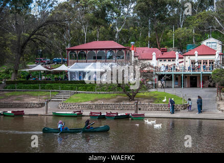 Studley Park Boathouse (1863) à plier, Yarra Melbourne, Victoria, Australie Banque D'Images