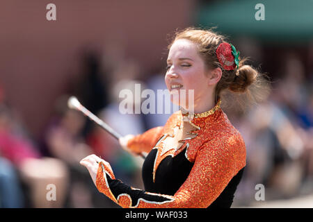 Buckhannon, West Virginia, USA - Mai 18, 2019 : Festival de la Fraise, l'Elkins High School Marching Band effectuant à la parade Banque D'Images