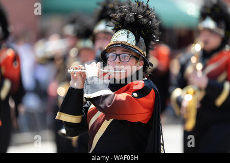 Buckhannon, West Virginia, USA - Mai 18, 2019 : Festival de la Fraise, l'Elkins High School Marching Band effectuant à la parade Banque D'Images