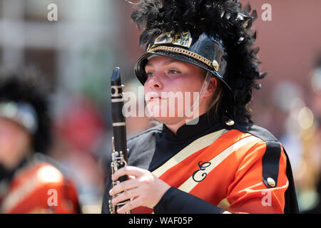 Buckhannon, West Virginia, USA - Mai 18, 2019 : Festival de la Fraise, l'Elkins High School Marching Band effectuant à la parade Banque D'Images