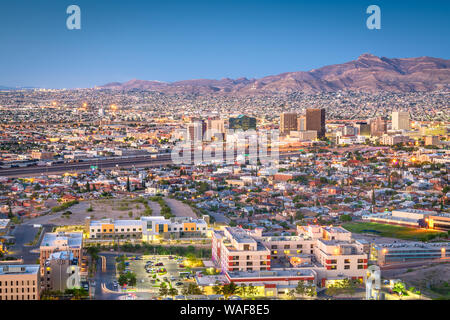 El Paso, Texas, USA Centre-ville de ville au crépuscule. Banque D'Images