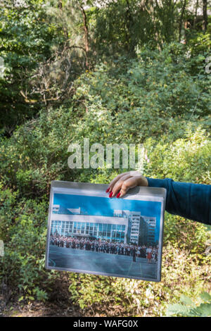 Zone d'exclusion de Tchernobyl - Pripyat - Pre 1986 Photographie et voir en 2019 - L'école numéro 3. Banque D'Images