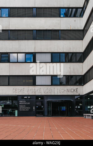 La vue sur le bâtiment de la faculté d'architecture et de la technologie de l'information, Université technique tchèque de Prague dans le quartier Dejvice (CTK Photo/V Banque D'Images