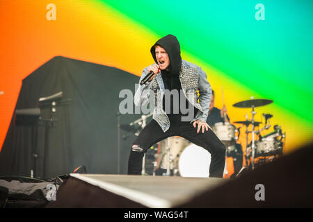 Budapest, Hongrie. Août 13, 2019. Frank Carter & la sonnette sont un groupe de punk rock anglais formé en 2015 par l'ancien gibet et amour pur frontman Frank Carter.Le groupe est formé par Frank Carter, Doyen Richardson, Tom 'tank' Barclay, Gareth Grover. Le groupe a ouvert le dernier jour du festival Sziget 2019 avant le spectacle de Foo Fighters. (Photo de Luigi Rizzo/Pacific Press) Credit : Pacific Press Agency/Alamy Live News Banque D'Images