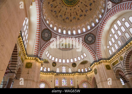 Intérieur de la mosquée Suleymaniye Camii (Soliman), grand 16ème siècle mosque in Istanbul , Turquie Banque D'Images