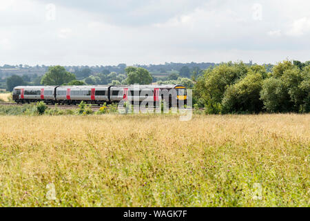 Cross Country Class 170 Trains train Turbostar, voyageant à travers la campagne entre Britanniques et d'Oakham Melton Mowbray. England UK Banque D'Images