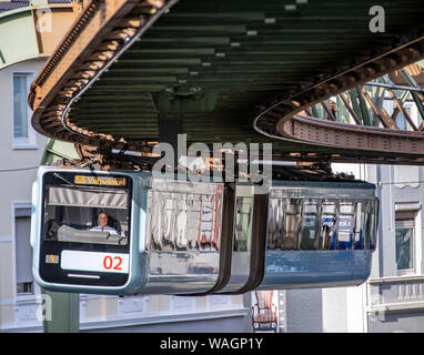 La suspension de Wuppertal, chemin de fer de la dernière génération de train 15, Wuppertal, Allemagne, Banque D'Images