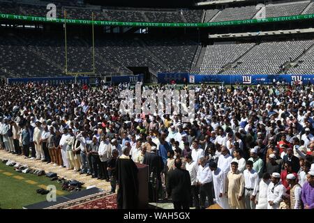 11 août 2019 : Des milliers de musulmans de partout dans la région des trois États réunis au Stade MetLife Meadowlands pour l'Aïd al-Adha prière. Cette organisation islamique Banque D'Images