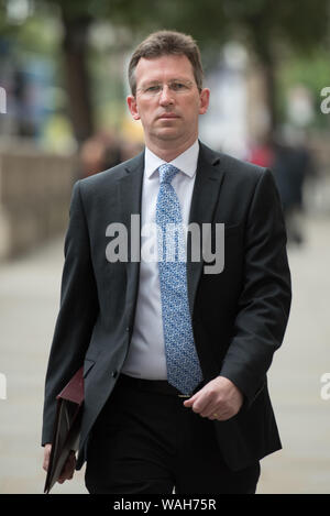 Downing Street, London, UK. 8 Septembre, 2015. Les ministres du gouvernement assistent à la première réunion hebdomadaire du Cabinet après le congé d'été du Parlement à D Banque D'Images