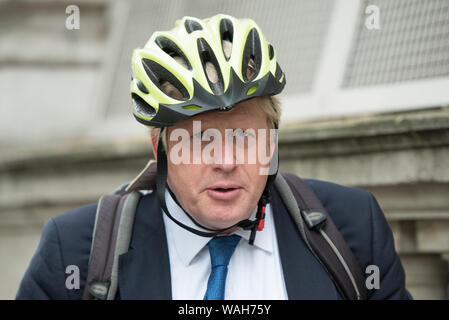 Downing Street, London, UK. 8 Septembre, 2015. Les ministres du gouvernement assistent à la première réunion hebdomadaire du Cabinet après le congé d'été du Parlement à D Banque D'Images