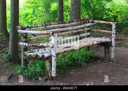 Le banc favori du monde célèbre écrivain russe Léon Tolstoï (1828-1910) à sa succession à Iasnaïa Poliana, Russie Banque D'Images