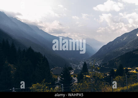 La Suisse, la Suisse, la Chine. Août 21, 2019. La Suisse, avec ses paysages pittoresques, la Suisse est le pays le plus approprié pour décrire.Comme un park digne de ce nom, ici vous pouvez non seulement admirer la magnifique nature, mais aussi de l'expérience le vrai idéal de vie.(photo prise en août 2017) Crédit : SIPA Asie/ZUMA/Alamy Fil Live News Banque D'Images