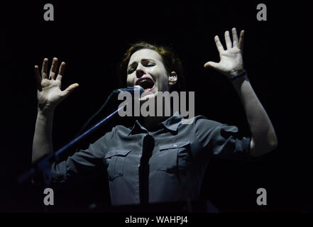 Mina Spiler, chanteur de Laibach Banque D'Images