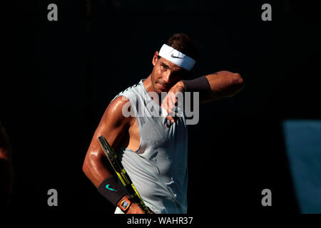 Flushing Meadows, New York - Rafael Nadal, de l'Espagne. 20e Août 2019. prend une pause pendant une séance d'essai au niveau National Tennis Center de Flushing Meadows, New York en préparation pour l'US Open qui débute lundi prochain. Crédit : Adam Stoltman/Alamy Live News Banque D'Images