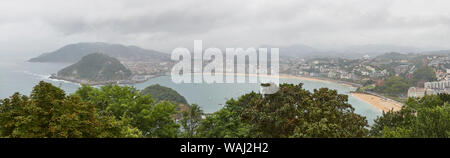 Vue panoramique sur la plage de La Concha à San Sebastian, l'Euskadi. Espagne Banque D'Images