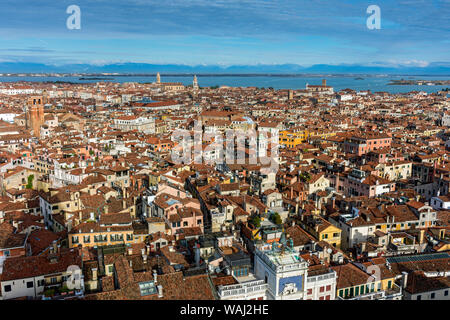 Vue de Venise à partir de l'hôtel Campanile di San Marco (clocher), la Place Saint-Marc, Venise, Italie Banque D'Images