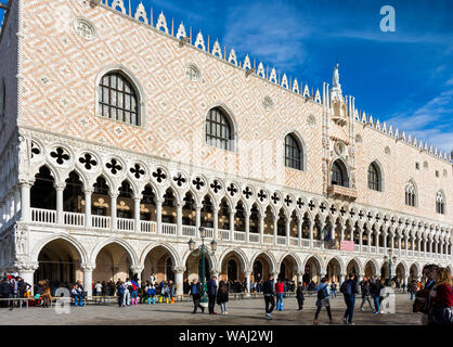 Le palais des Doges (Palazzo Ducale) de la Riva degli Schiavoni, Venise, Italie Banque D'Images