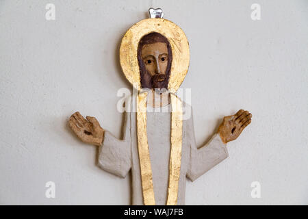 Un relief sculpture du Christ Jésus ressuscité. Faite d'argile à modeler par Lubo Michalko. Affiché dans la maison catholique de Quo Vadis. Banque D'Images