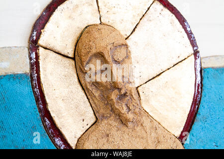 Une sculpture de secours le visage de Jésus. Faite d'argile à modeler par Lubo Michalko. Affiché dans la maison catholique de Quo Vadis. Banque D'Images