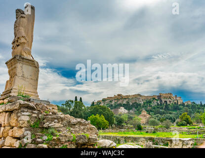 Statue de Triton, Odeon Agrippa, l'ancienne Agora Marketplace, église, Athènes, Grèce. AD 150 Statue Agora fondée 6e siècle avant J.-C. Banque D'Images