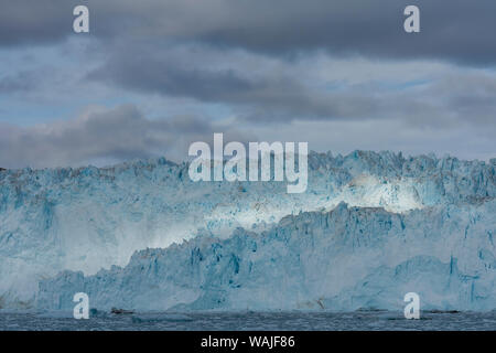 Le Groenland. Eqip Sermia. Face du glacier. Banque D'Images